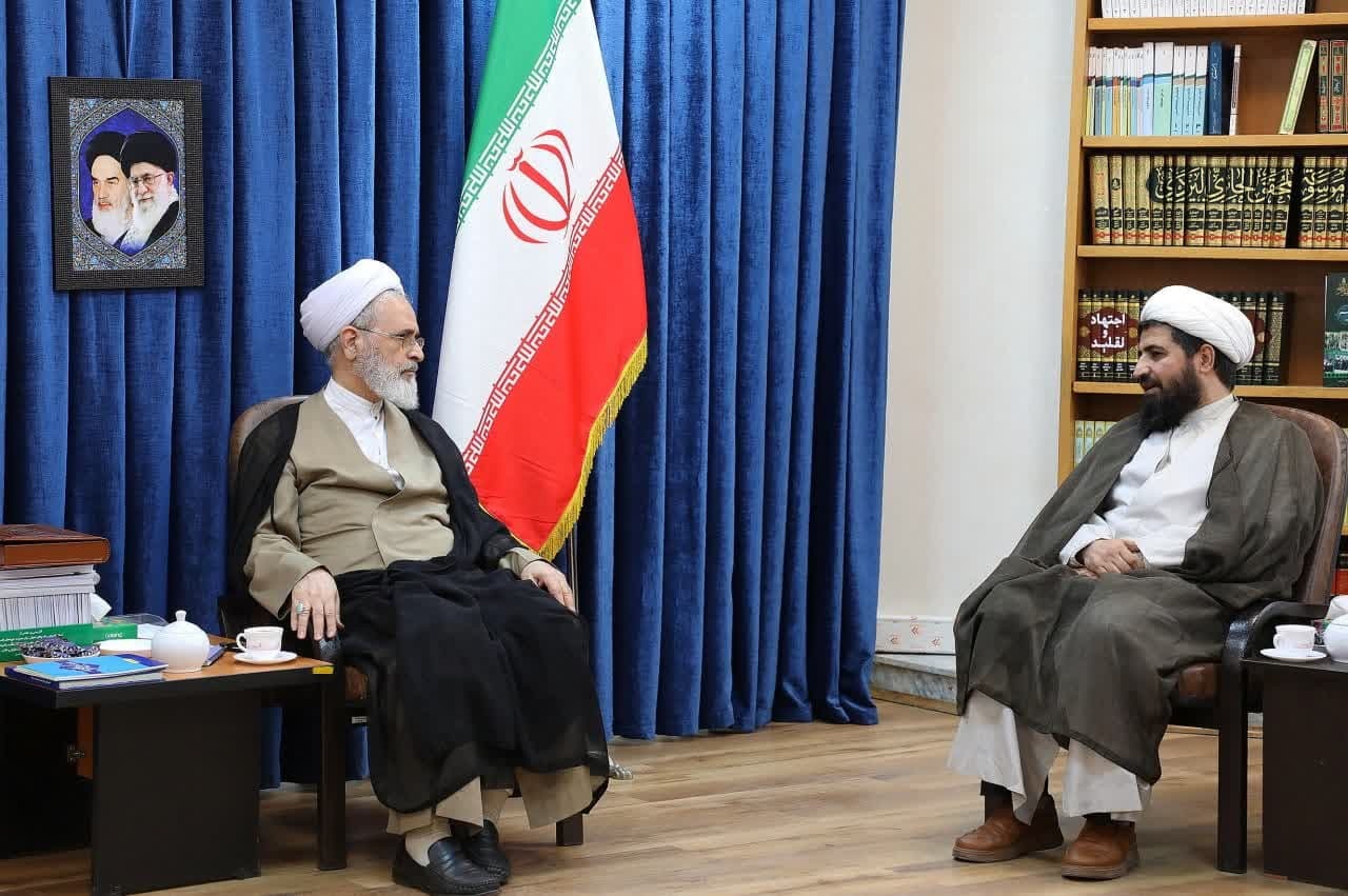 آیتالله اعرافی از نقش مادران در تحکیم بنیان خانواده تقدیر کرد آیتالله اعرافی از نقش مادران در تحکیم بنیان خانواده تقدیر کرد