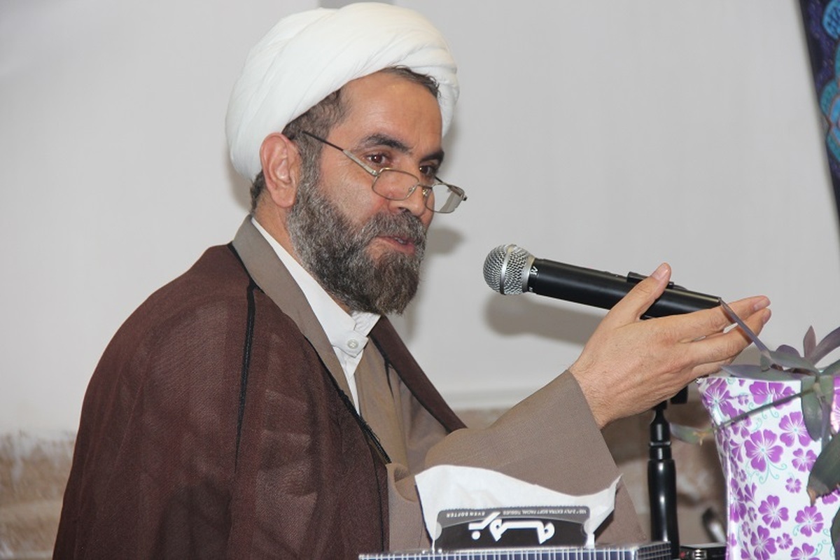 وظیفه حوزه‌های علمیه خواهران، تربیت «نیروی مهذب» است