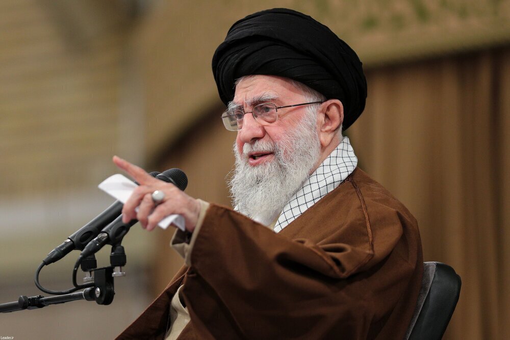 مذاکرات غیرمستقیم با آمریکا برای ایران هیچ فایده‌ای ندارد