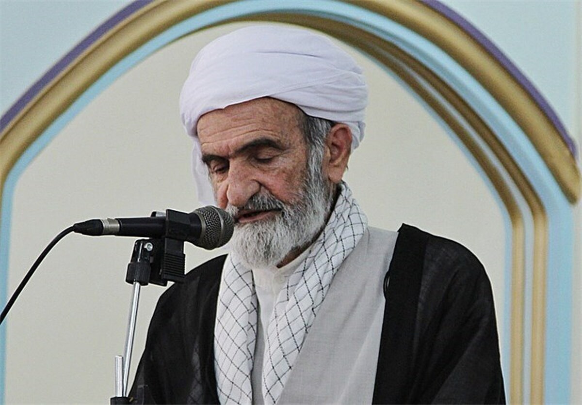 علمای دین وظیفه دارند ندای وحدت را به گوش مردم برسانند