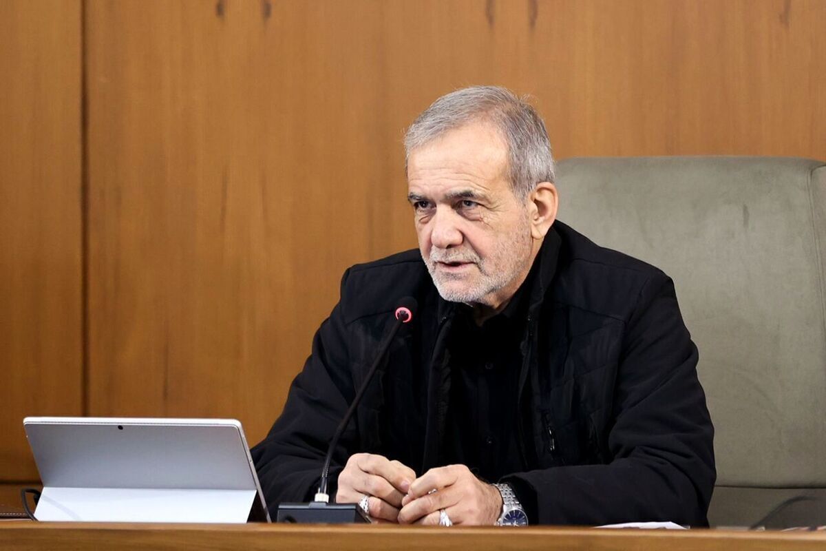خستگیناپذیری و مردمداری ویژگی شهید رئیسی است
