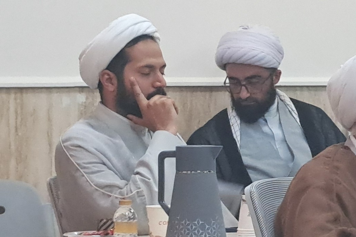 تاریخ حوزه و رهبران شیعه جریانمند و پیوسته است