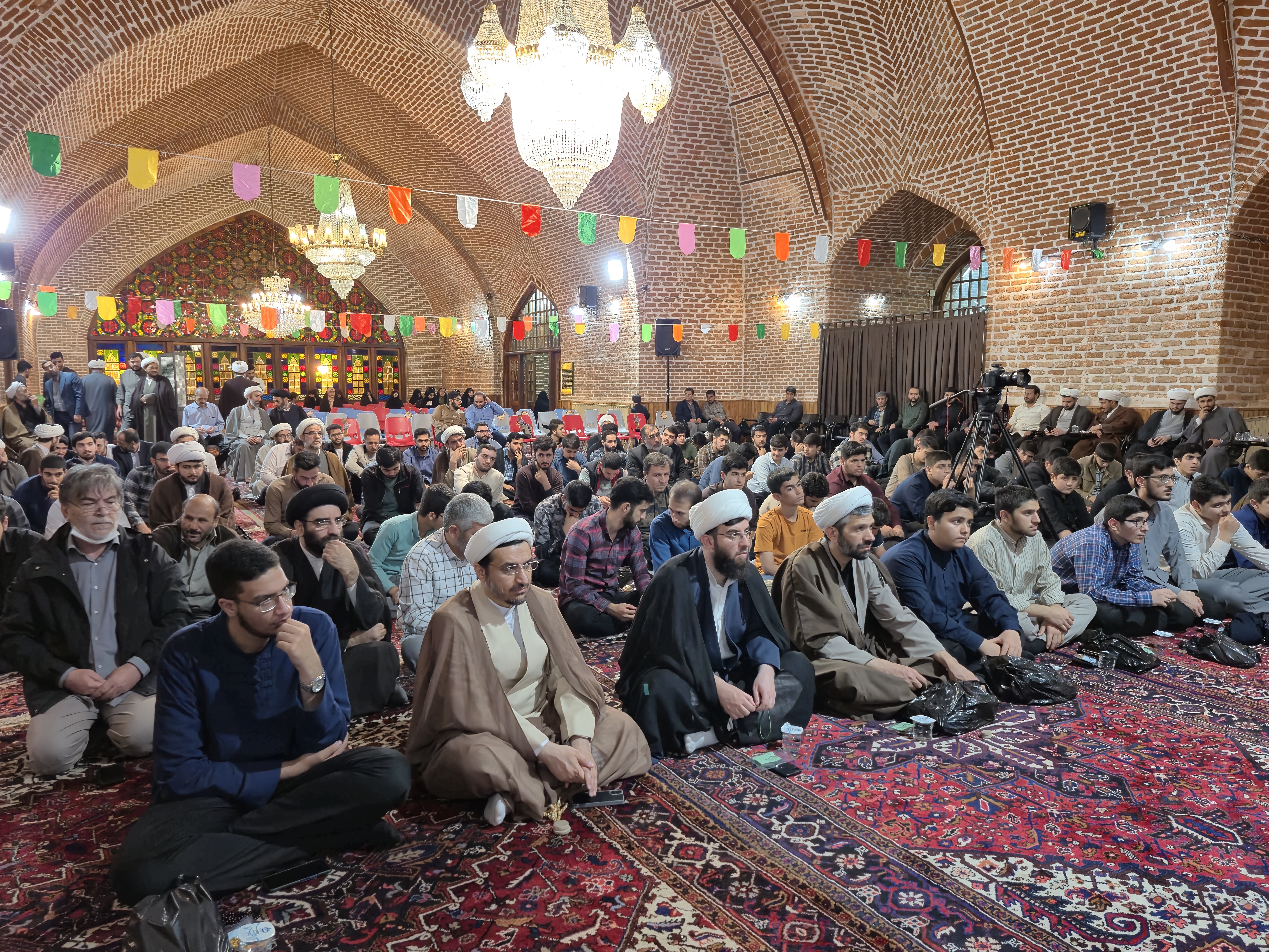 هشدار اخلاقی نماینده ولی‌فقیه در تبریز؛ تربیت دینی با تفسیر سطحی ممکن نیست