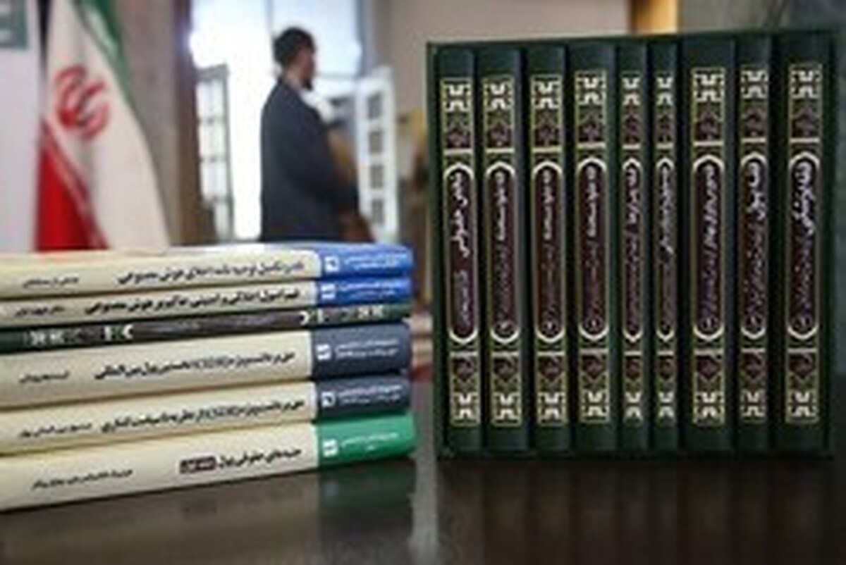 طلاب نیازمند برنامه و استاد جهادی هستند