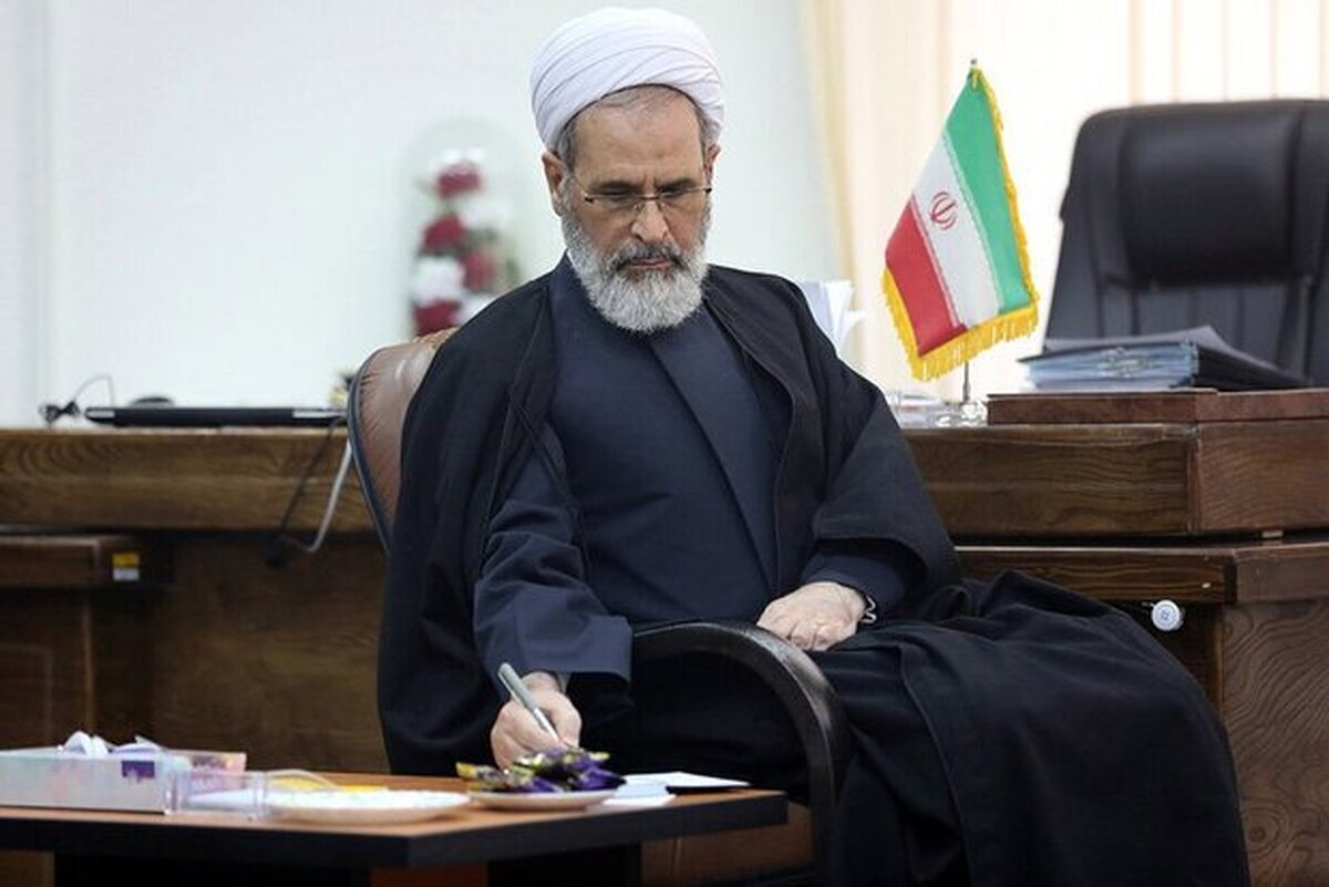 تقدیر علماء اساتید و نهادهای حوزوی از فتوای تاریخ مراجع تقلید در حمایت از رهبر معظم انقلاب