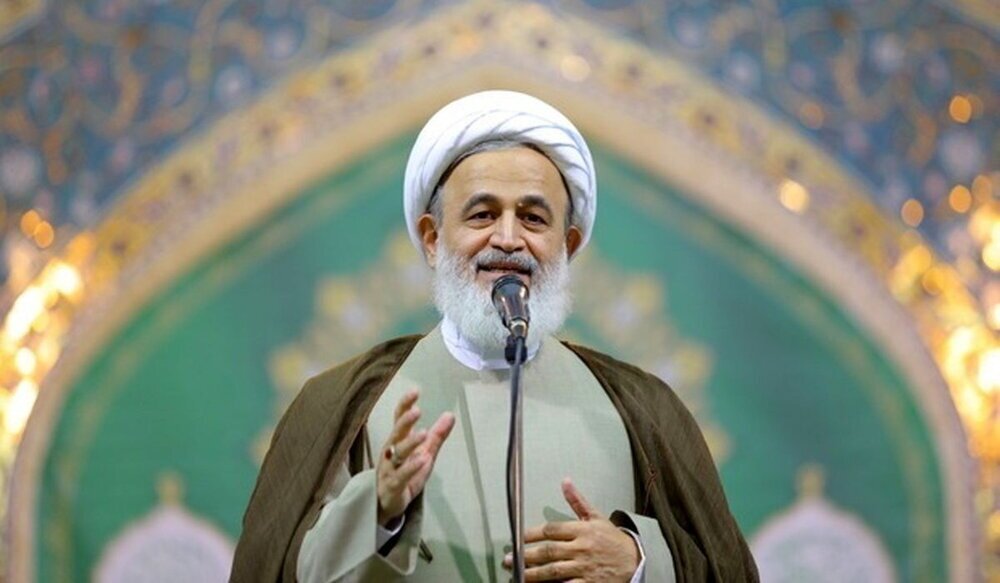 تقدیر علماء اساتید و نهادهای حوزوی از فتوای تاریخ مراجع تقلید در حمایت از رهبر معظم انقلاب/تکمیل نیست
