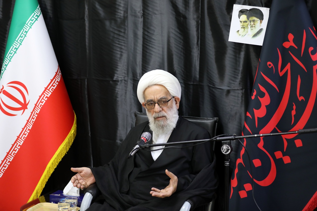 بصیرت عاشورایی؛ راه نجات امروز/ اطاعت از ولی‌فقیه، تنها راه شکست دشمن است