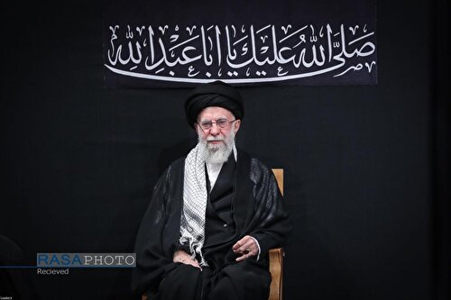 مراسم عزاداری شب عاشورای حسینی (علیه‌السلام) با حضور رهبر انقلاب