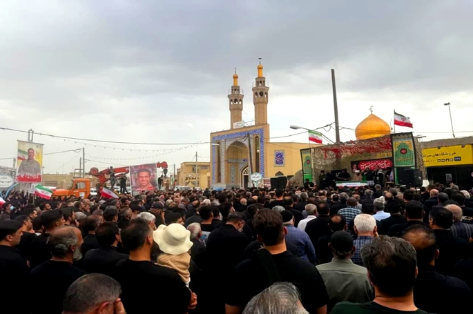 غیرت در قاب تشییع / استقبال باشکوه مشکات از شهید مدافع وطن + عکس