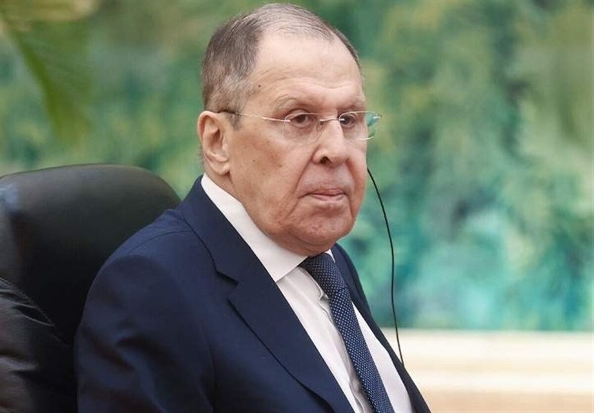 تأکید لاوروف بر اهمیت راهحل مسالمتآمیز موضوع هستهای ایران