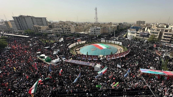 وقتی دست به قلم نباشیم، دشمن می‌نویسد!