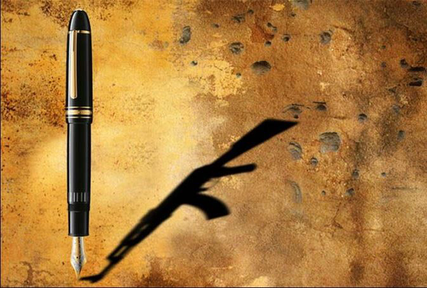 وقتی دست به قلم نباشیم، دشمن می‌نویسد!