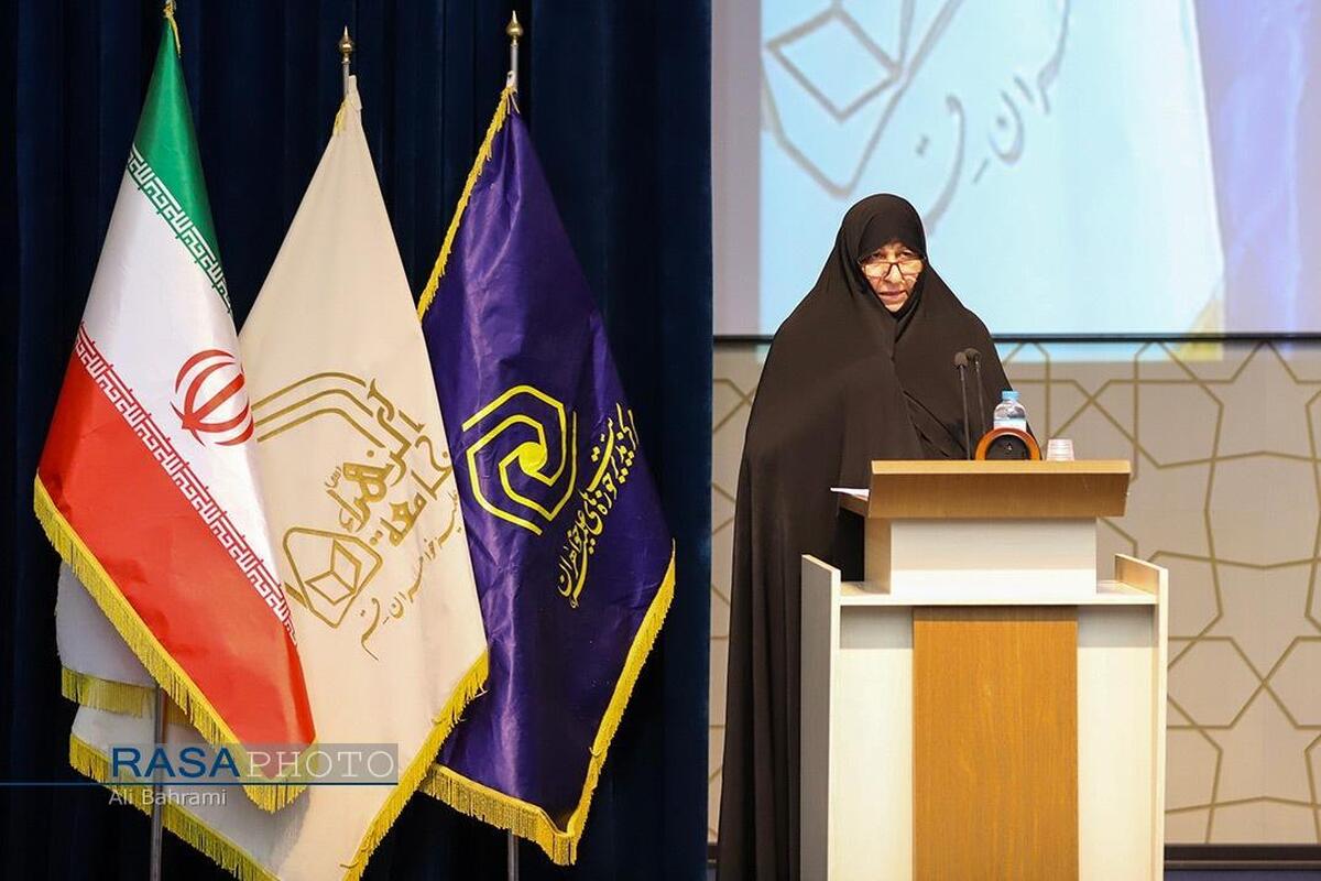 تربیت طلاب مؤمن و تحلیلگر وظیفه حیاتی ماست