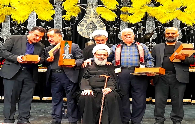 از پیرغلامان و خادمان حسینی کاشان تقدیر و تجلیل شد