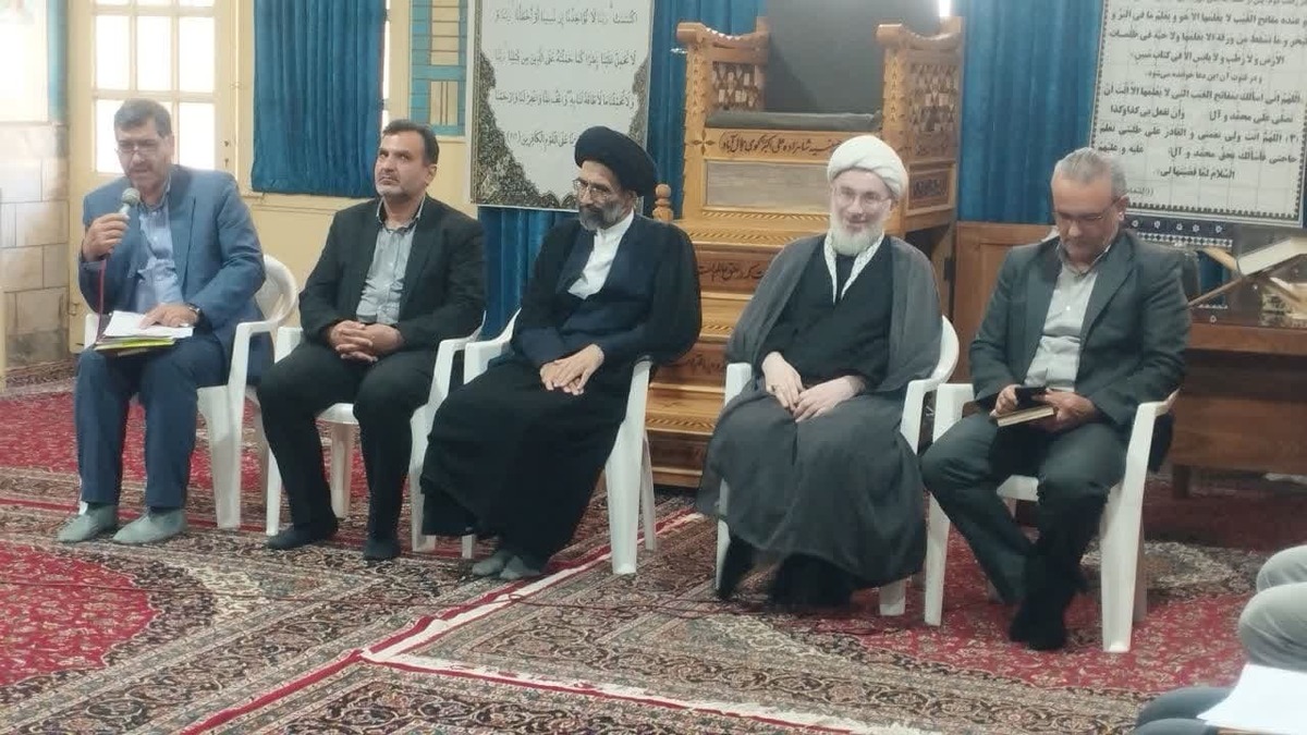 حضور مسؤولان در بین مردم سبب تحکیم وحدت و انسجام ملی است