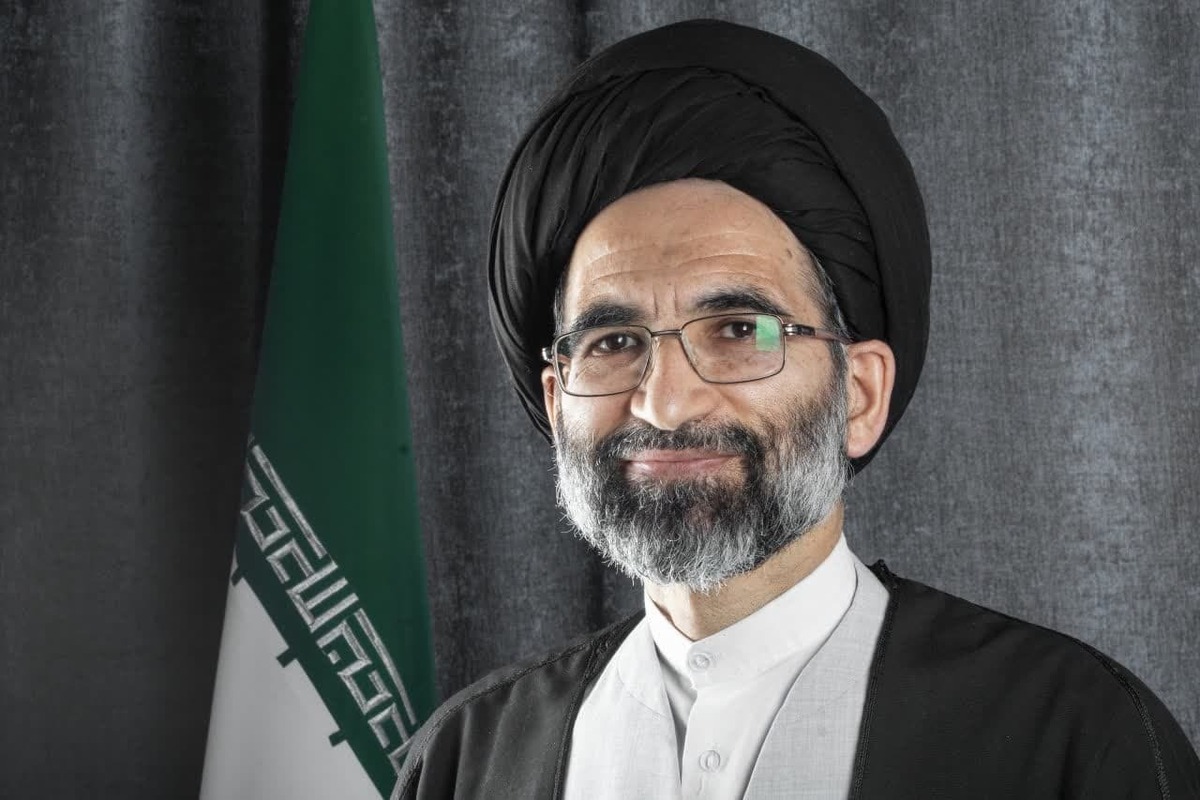 صدور انقلاب و اربعین حسینی از برکت خون شهدا است