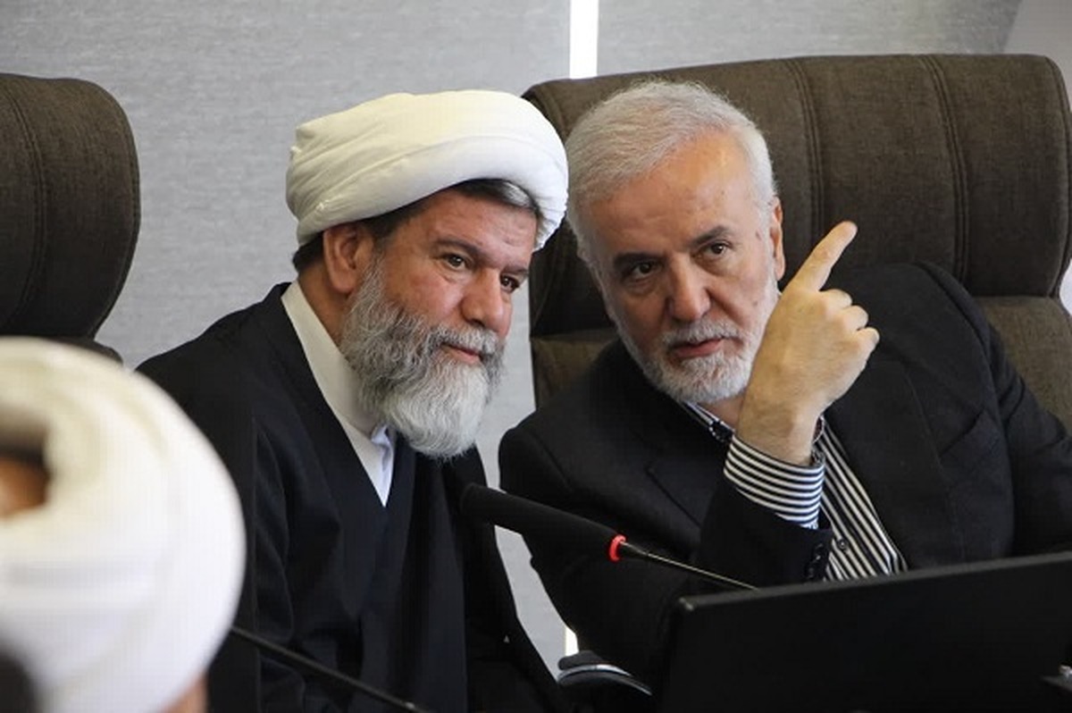نشست مشترک مدیر حوزه علمیه فارس و شهردار شیراز پیرامون مسائل فرهنگی