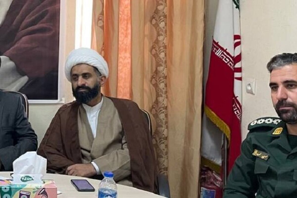 تلاش برای رفع مشکلات مردم رسالت سنگین مسئولان است