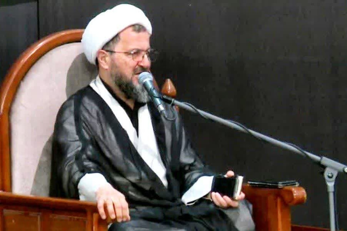 لزوم همراهی تظاهرات دینی با رفتار مؤمنانه در جامعه