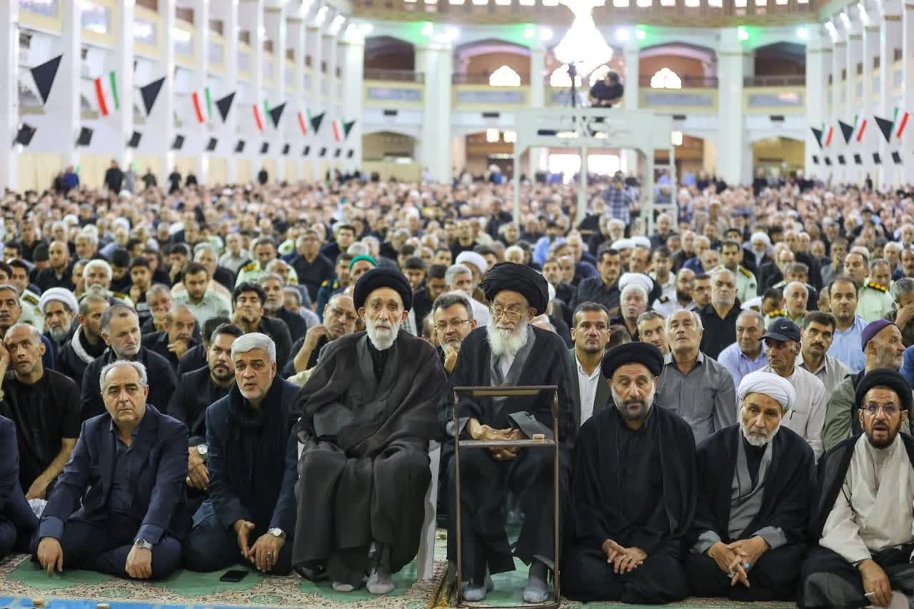 پشت سر ولی‌فقیه، مشت ما آماده فرود است!