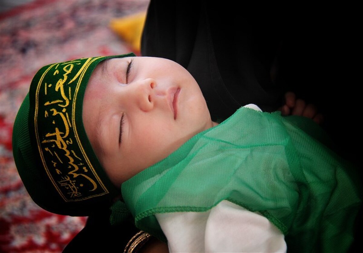 طنین لبیک یا حسین در صحن امامزاده سید حمزه تبریز