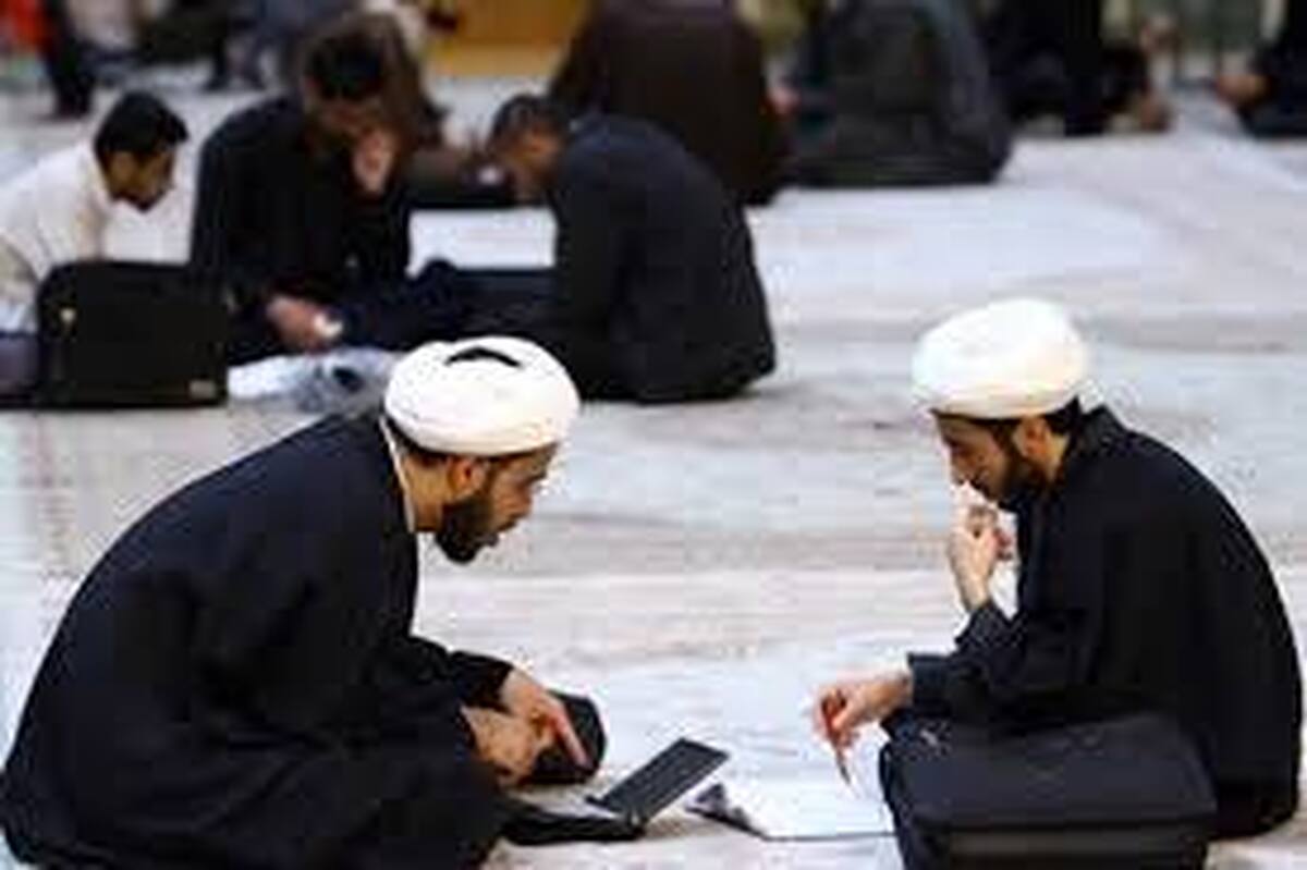 طلاب باید در سنگرهای مختلف علمی، تبلیغی و جهادی حضور فعال داشته باشند