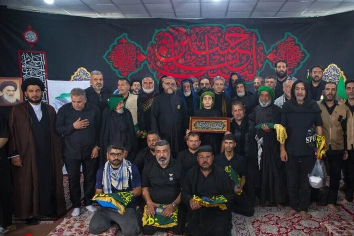 نشست موکبداران کشورهای مختلف زیر خیمه حضرت فاطمه معصومه