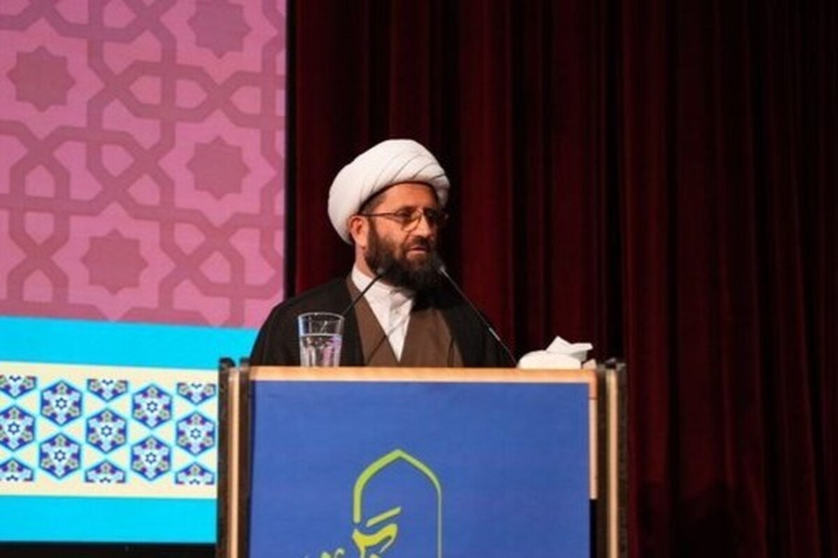 مساجد باید عرصه مواجهه با فتنه‌ها و تهدیدها باشند