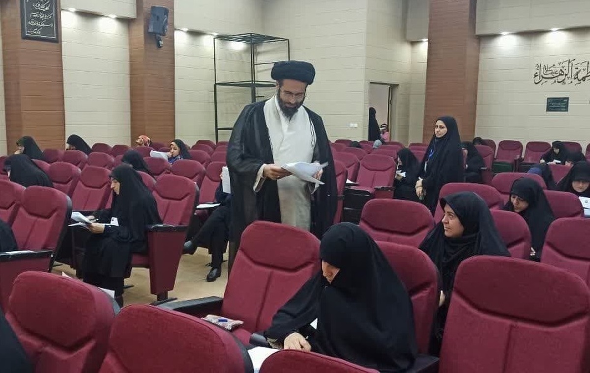 آزمون ورودی مدرسه علمیه تخصصی جامعه النور شیراز در سطوح 3 و 4 برگزار شد