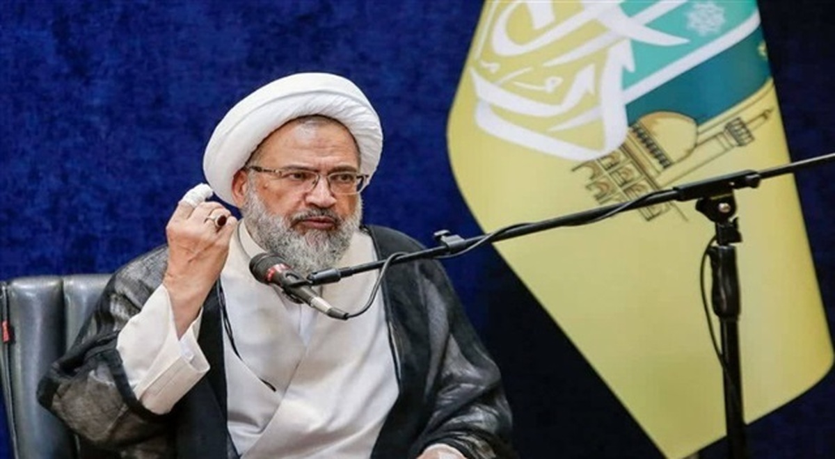 بدون تسلط بر دانش‌های بنیادین، ادبیات عرب پرآسیب خواهد بود