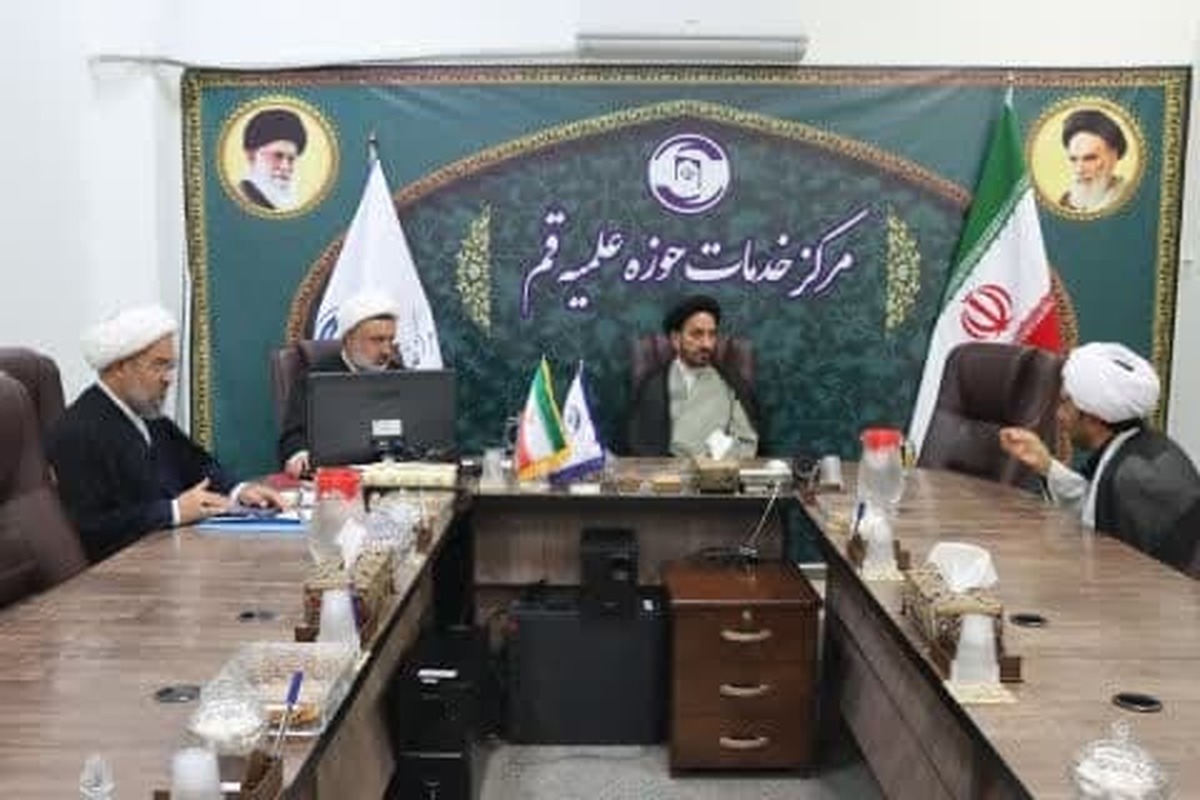 دیدار چهره به چهره رئیس مرکز خدمات حوزه های علمیه با طلاب استان قم