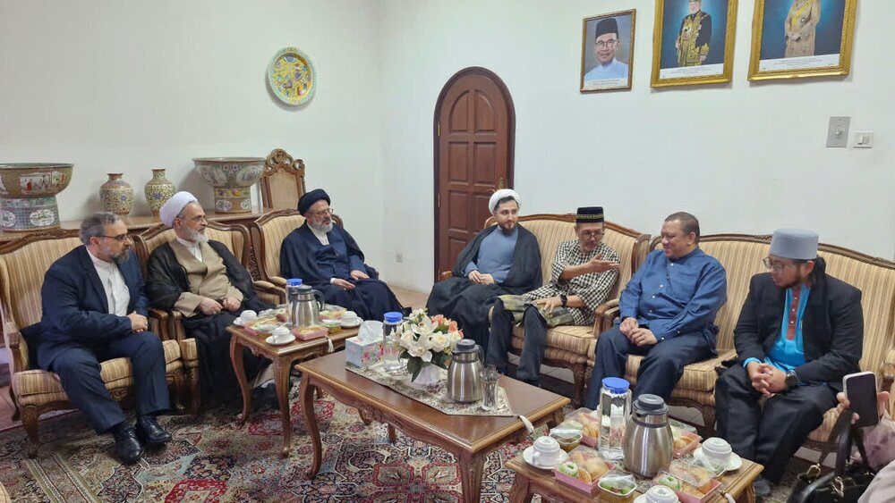 گزارش جامع از سفر آیت‌الله اعرافی به مالزی
