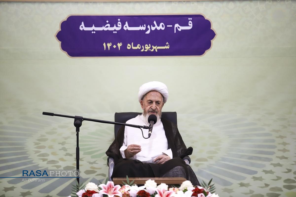 لزوم توجه حوزه‌های علمیه بر دو محور تربیت «فقیه» و «خطیب»