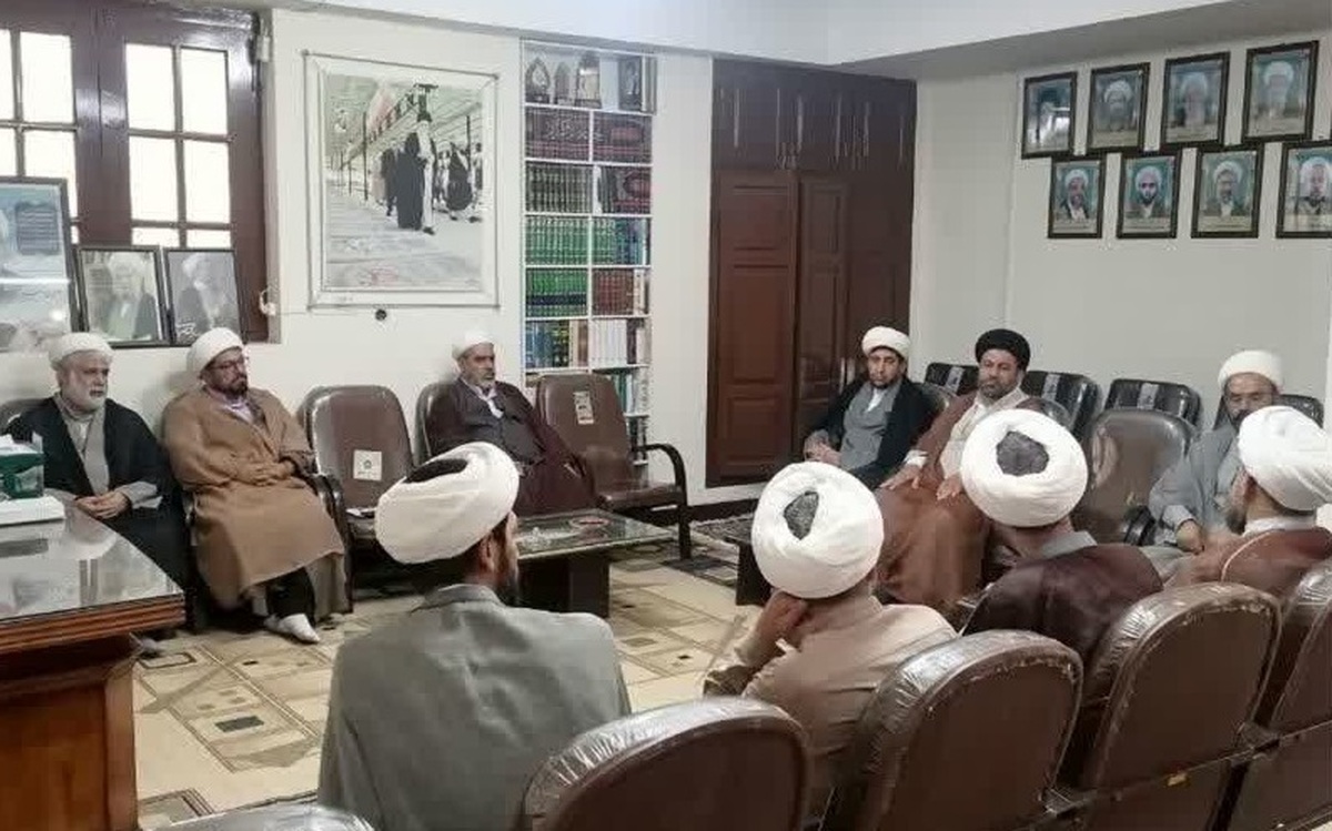 نشست مدیران مدارس علمیه منطقه سه فارس برگزار شد