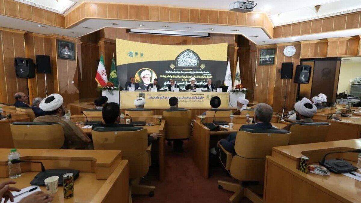 وحدت از عوامل اصلی پیروزی امت اسلام است