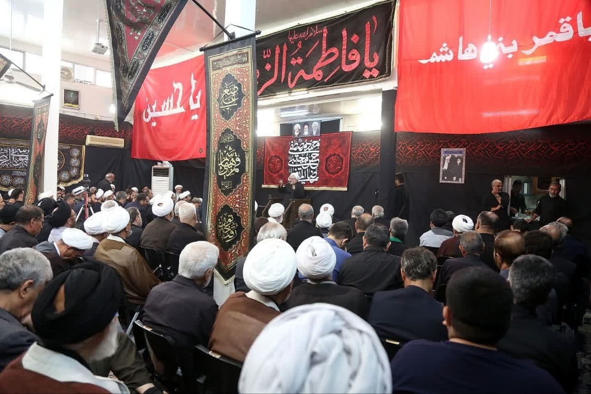 مراسم عزاداری شهادت امام رضا در دفتر آیتالله فاضل لنکرانی برگزار شد