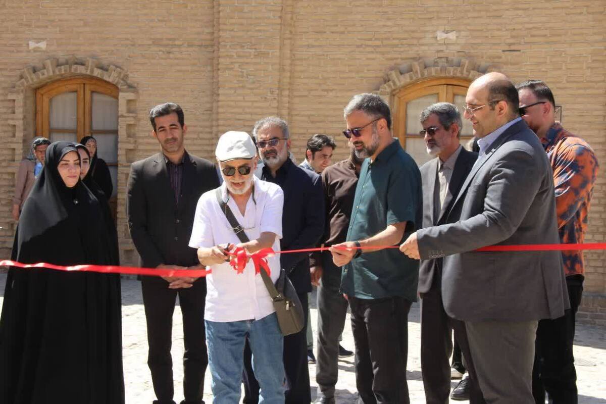 نمایشگاه بینالمللی بزرگان کاریکاتوریست چهره جهان افتتاح شد
