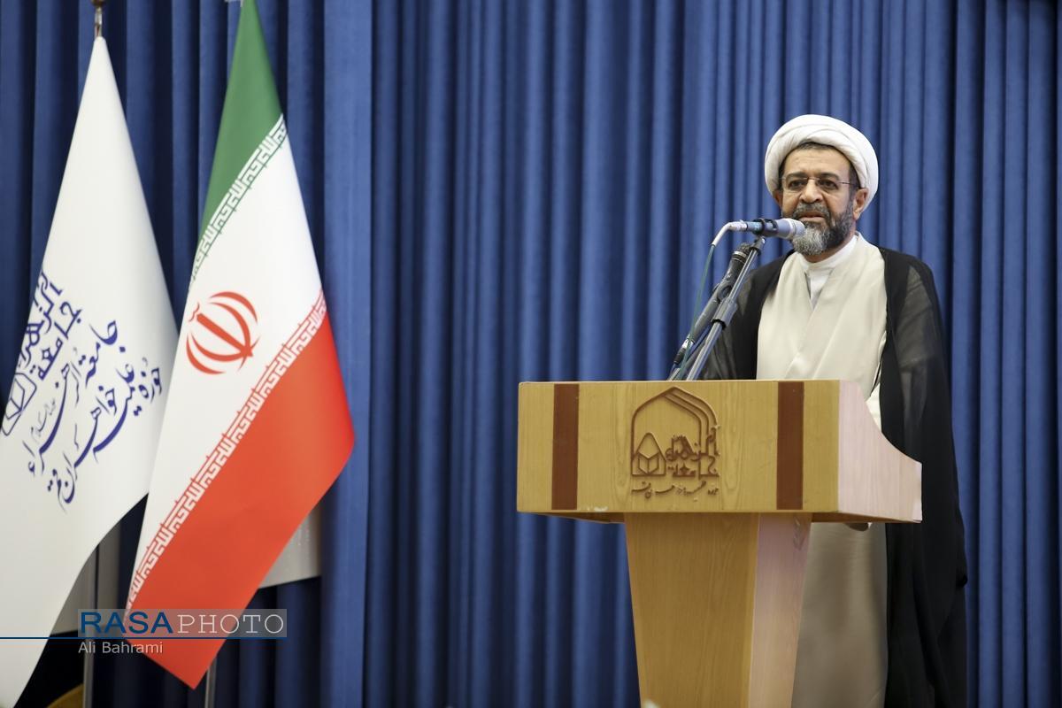 حوزه‌ها آماده تربیت مجتهدان کارآمد برای آینده کشورند