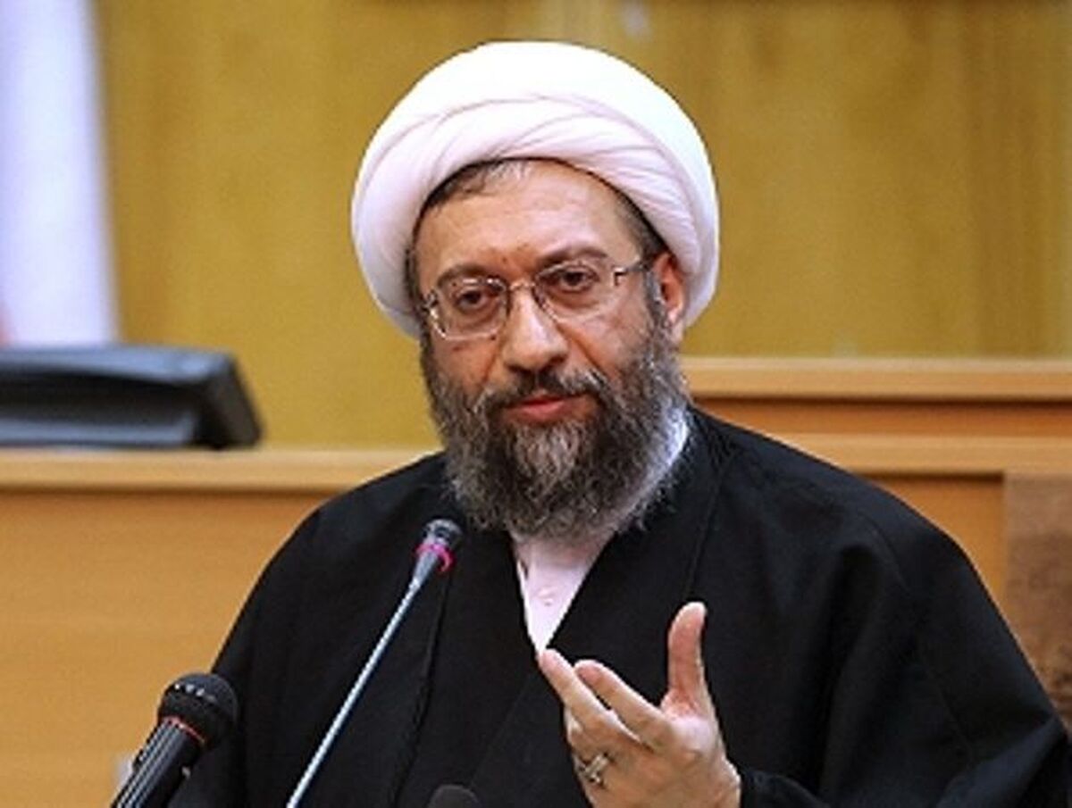 نامه سرگشاده اساتید حوزه به آیت‌الله آملی لاریجانی درباره CFT