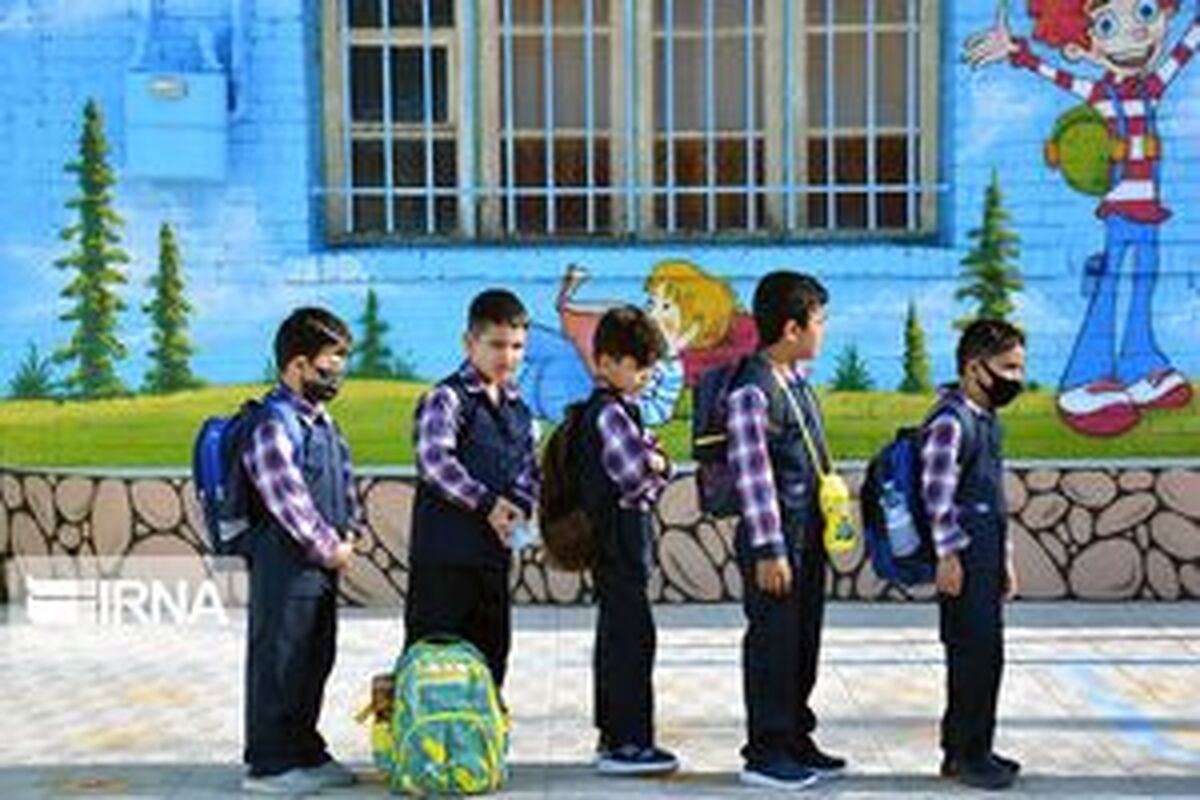 کوله پشتی نامناسب؛ زنگ خطر سلامت دانشآموزان