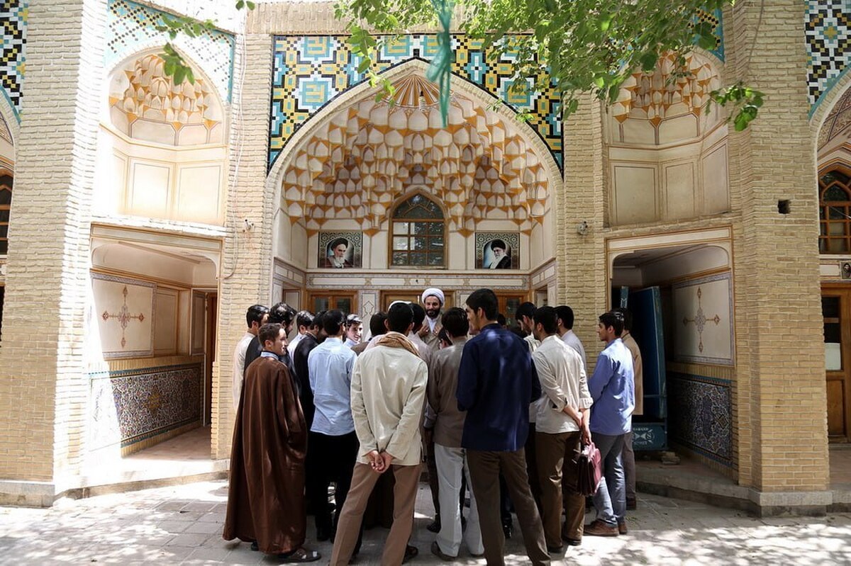 تبلیغ حوزه پلی برای انسجام فرهنگی و همدلی اجتماعی است