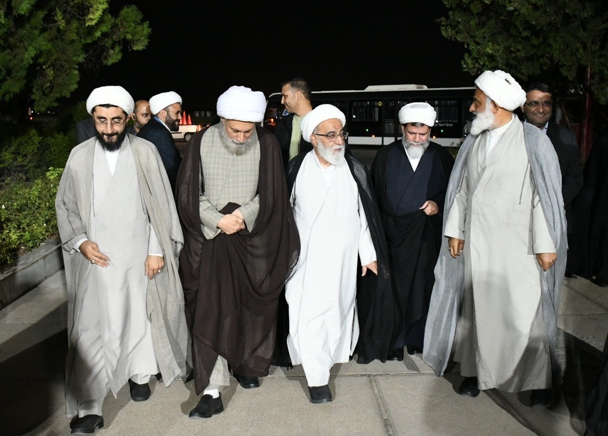 نگاهی به سفر آیت‌الله شب‌زنده دار به استان فارس