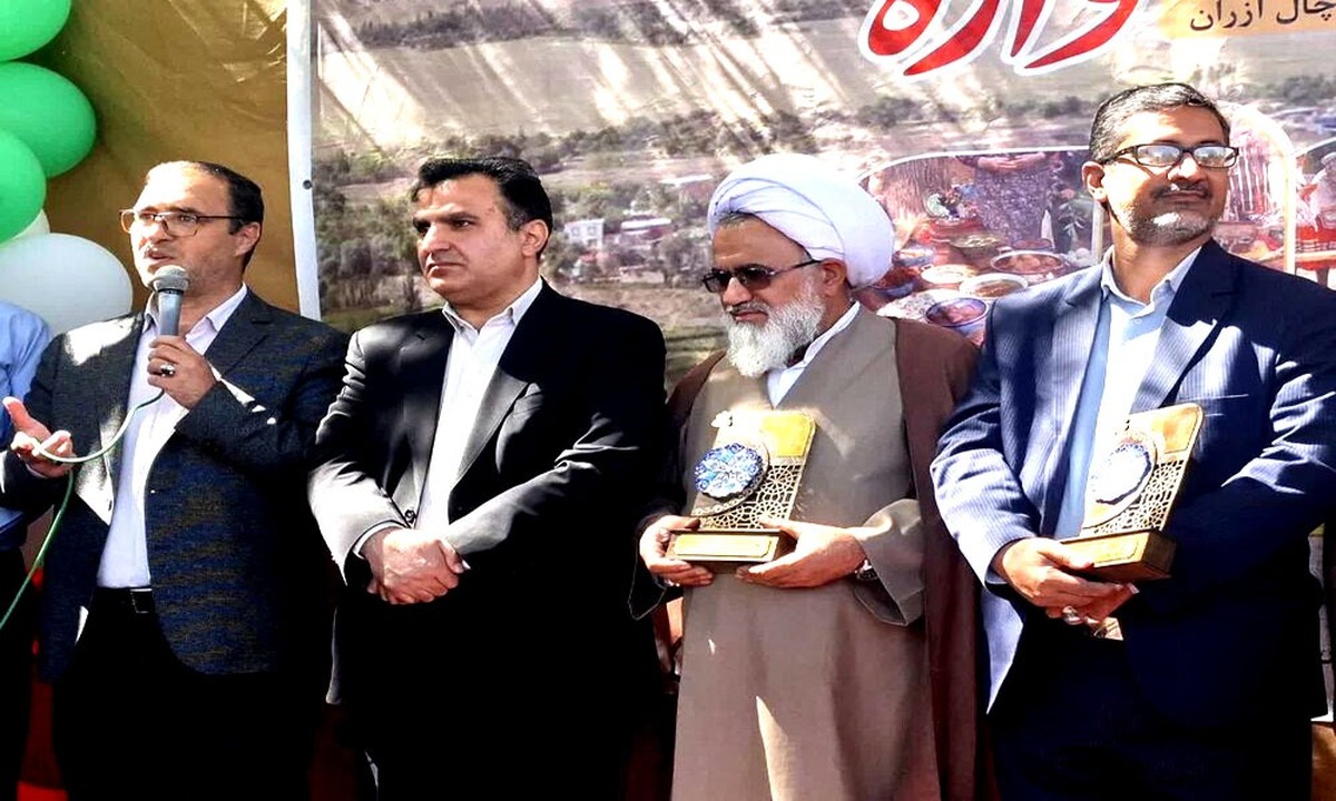 جشنواره فرهنگی آل طا‌ها در روستای آزران برگزار شد