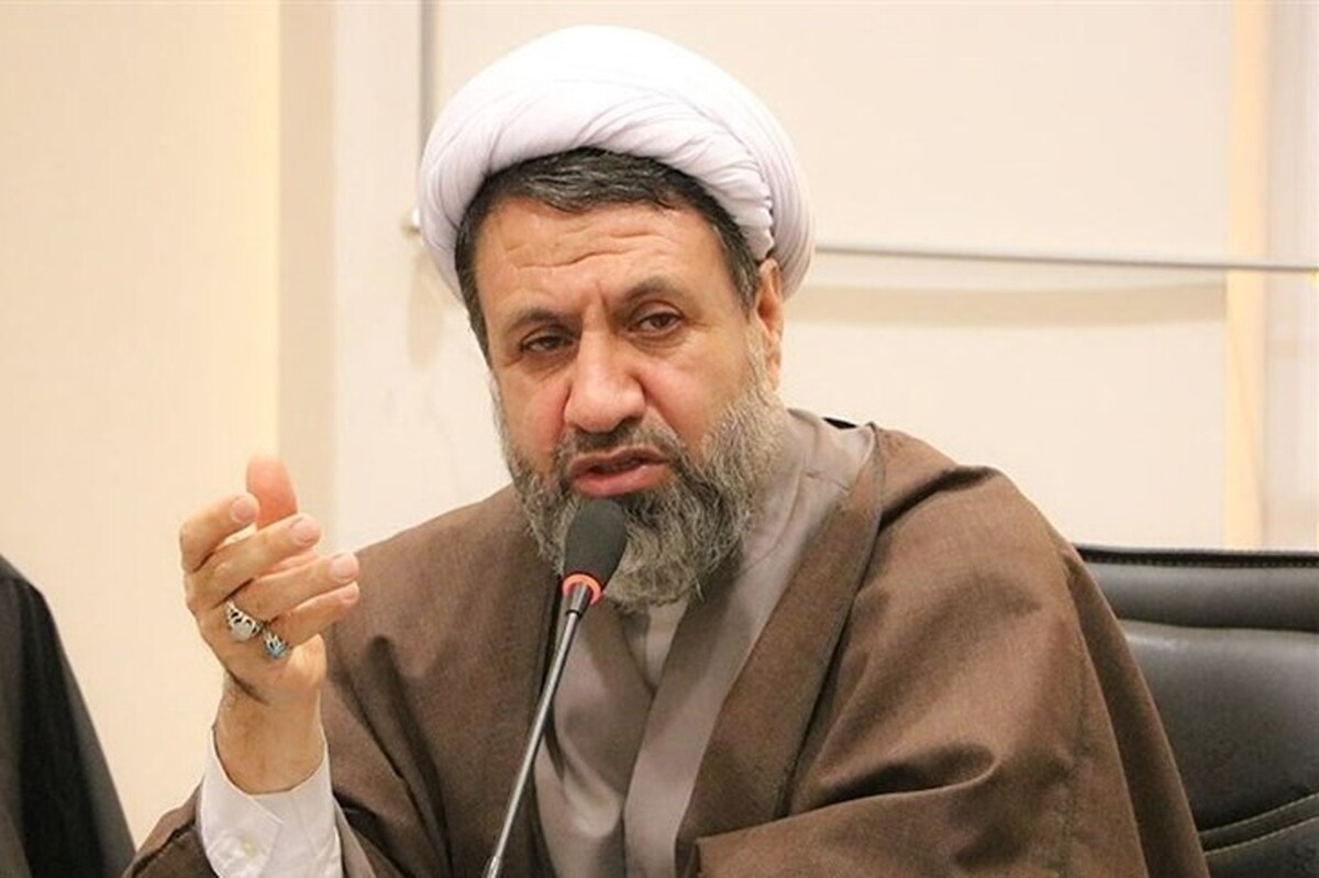 شهید باهنر مربی نسل آینده انقلاب بود