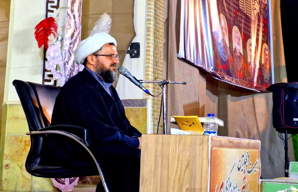 رسیدن امانت شهدا  به امام زمان در گرو همگانی شدن قیام لله است + گزارش تصویری