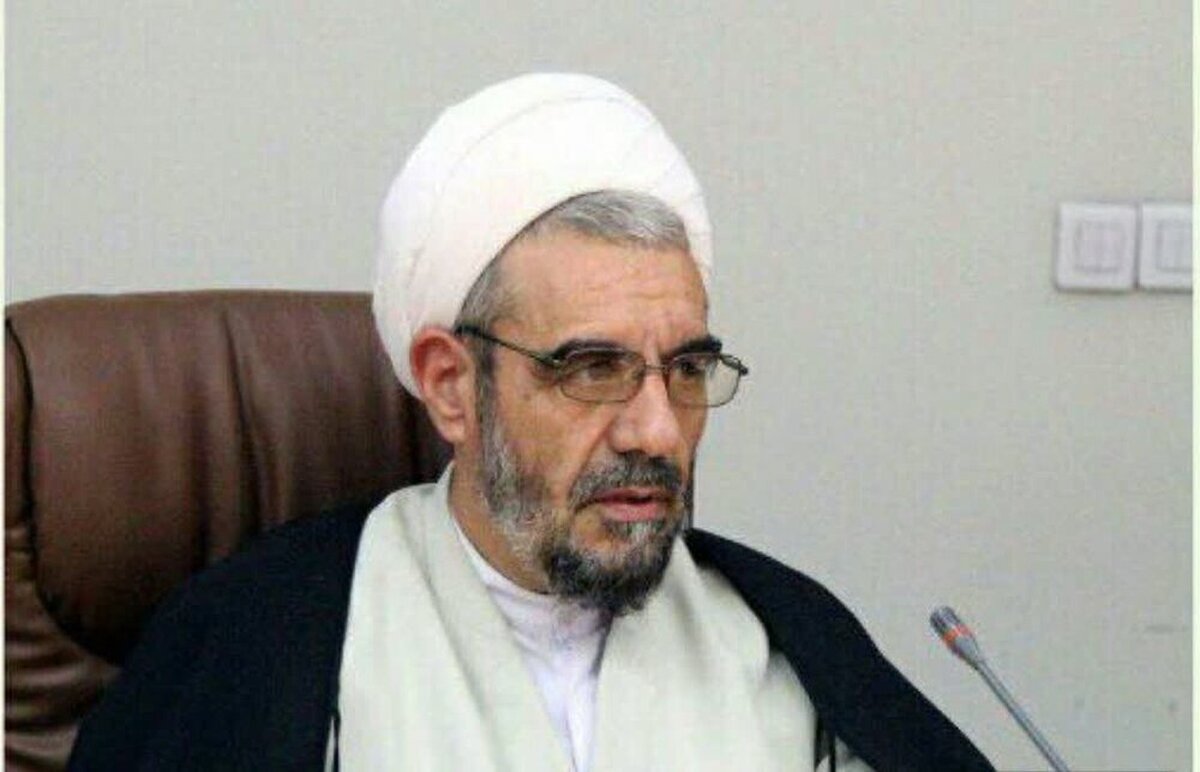 مدیران جریانات سیاسی را در مدیریت دخالت ندهند