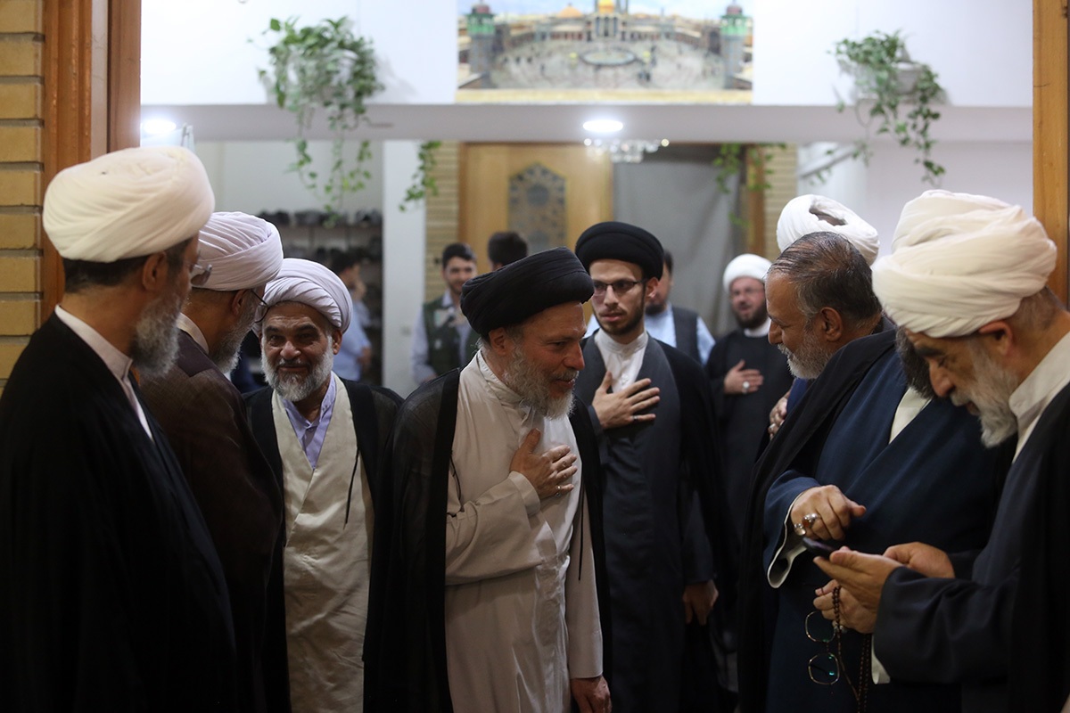 مراسم اولین سالگرد شهادت طلایه‌داران محور مقاومت در قم برگزار شد