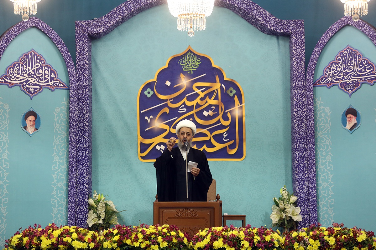 مراسم اولین سالگرد شهادت طلایه‌داران محور مقاومت در قم برگزار شد