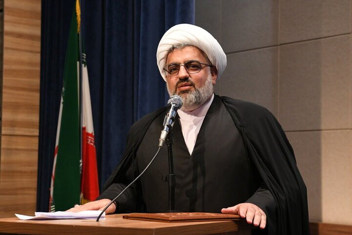 پایگاه مسجد در جامعه باید برای ترویج سبک زندگی خدایی تقویت شود