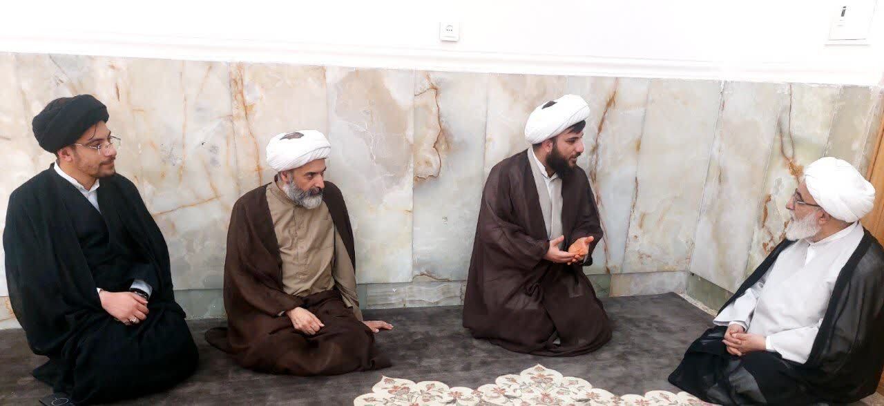توصیه های آیت الله شب زنده دار به مدیر دفتر امور نخبگان و استعدادهای برتر حوزه
